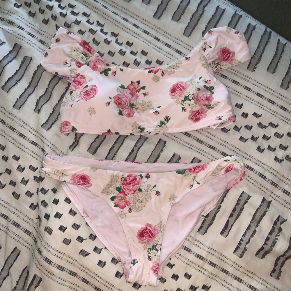 Baby pink floral bikini set